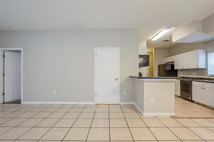 Picture of 7707 N Riverdale Avenue, Tampa FL 33604