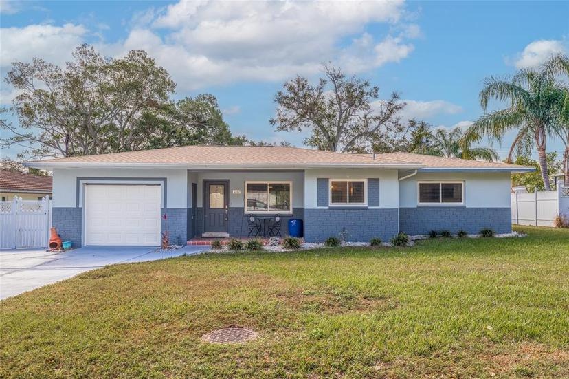 Picture of 3282 Honeysuckle Road, Largo FL 33770