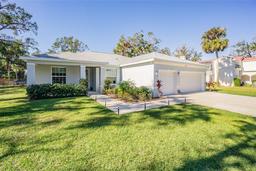 Picture of 8510 Dee Circle, Riverview, FL 33569