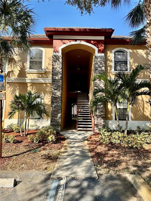 Picture of 2199 Chianti Place Unit 9-0917, Palm Harbor, FL 34683