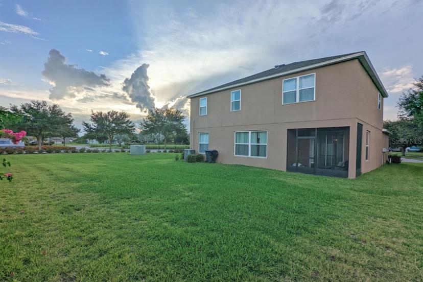 Picture of 10105 Celtic Ash Drive, Ruskin FL 33573