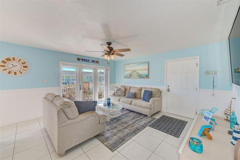 Picture of 5116 Beach Drive Se Unit D, St Petersburg FL 33705