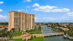 Picture of 4900 Brittany Drive S Unit 409, St Petersburg, FL 33715