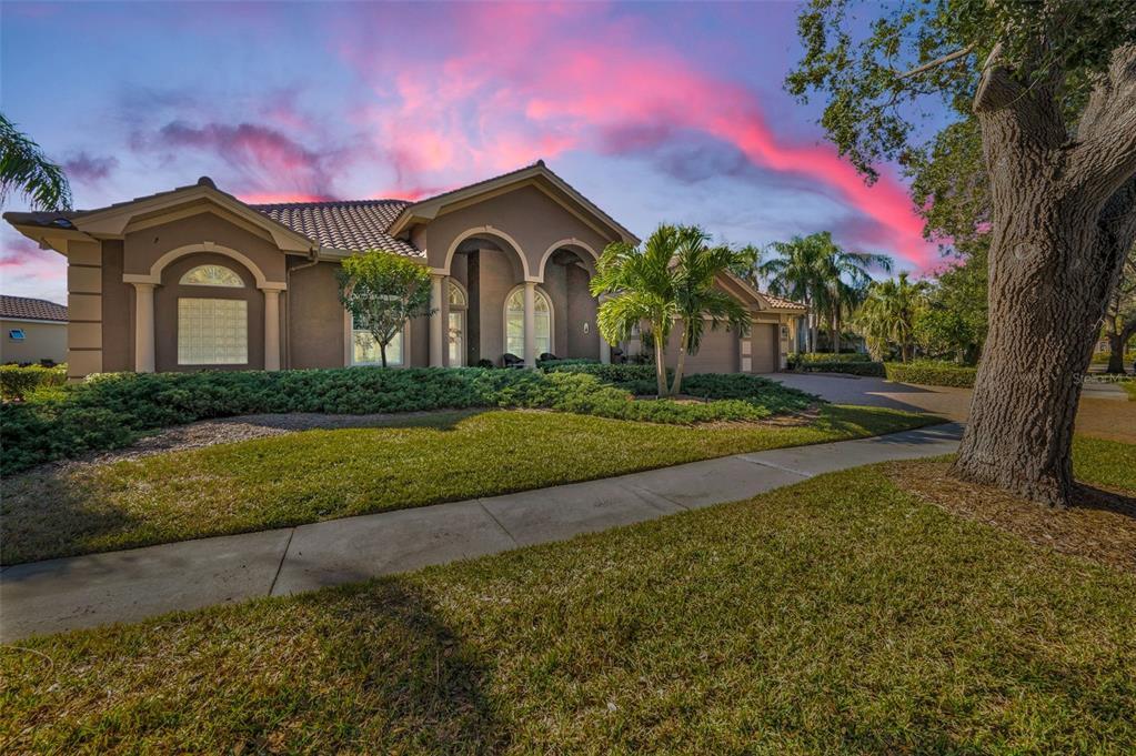 Picture of 7330 Sawgrass Point Drive N, Pinellas Park, FL 33782