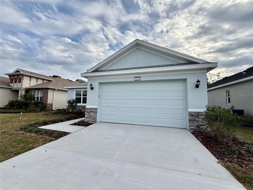 Picture of 2046 Wallingford Loop, Mount Dora, FL 32757