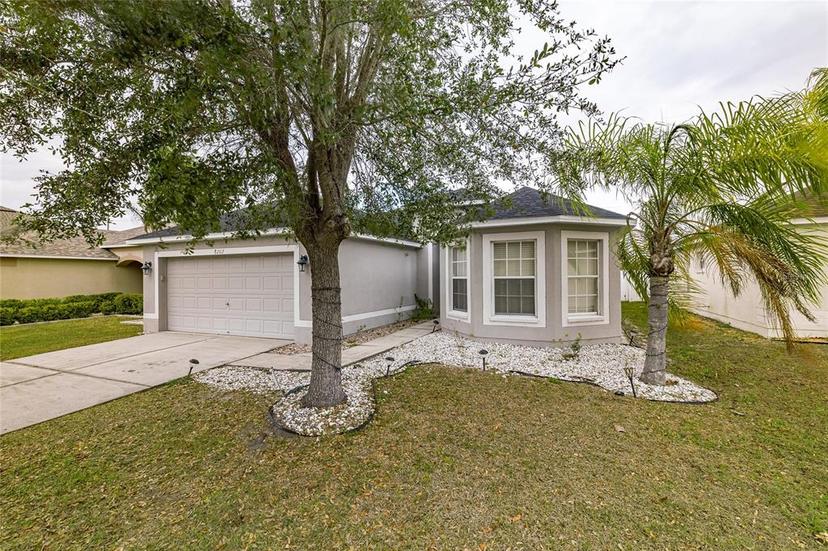 Picture of 8202 Carriage Pointe Drive, Gibsonton FL 33534