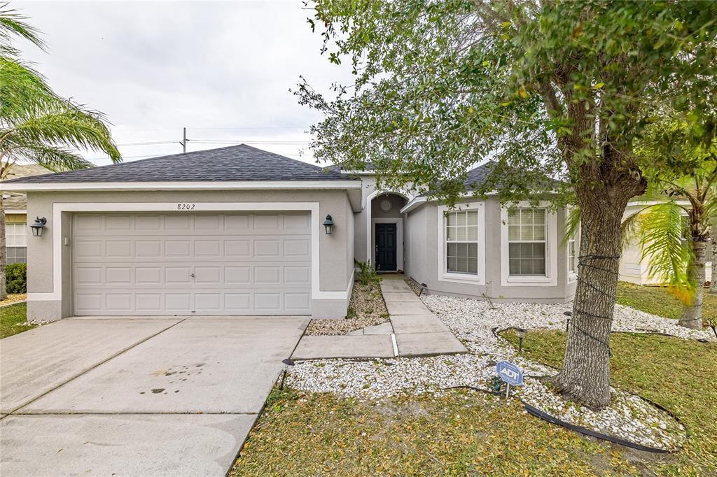 Picture of 8202 Carriage Pointe Drive, Gibsonton, FL 33534