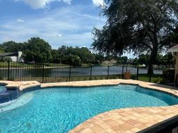 Picture of 8950 Baywood Park Drive, Seminole, FL 33777