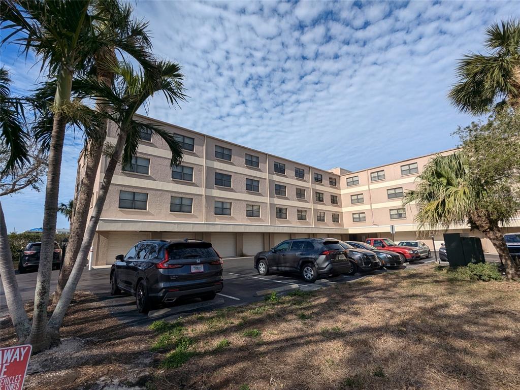 Picture of 12500 Capri Cir N Unit 302, Treasure Island, FL 33706