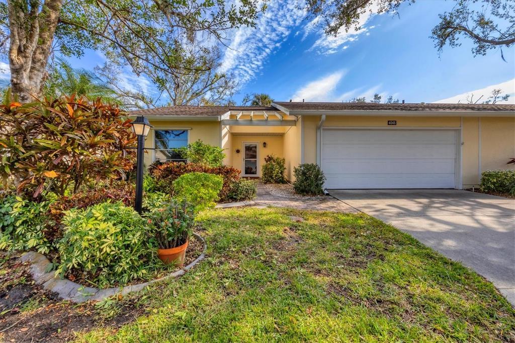 Picture of 4045 Oakhurst Drive Unit 3125, Sarasota, FL 34233