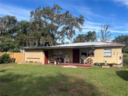 Picture of 4204 Three Oaks Road, Plant City, FL 33565