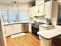 Picture of 2000 E Bay Drive Unit 141, Largo, FL 33771