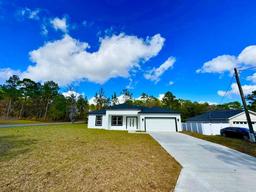 Picture of 7040 N Santos Drive, Dunnellon, FL 34434