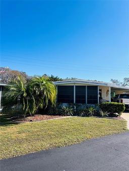 Picture of 215 Rue De Paresse, Tavares, FL 32778