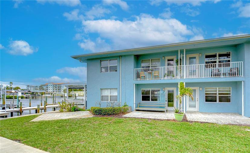 Picture of 300 Venetian Drive Unit 7, Clearwater FL 33755