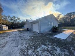 Picture of 11921 SE 169Th Avenue Road, Ocklawaha, FL 32179