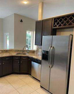 Picture of 895 SW Lake Charles Circle, Port Saint Lucie, FL 34986