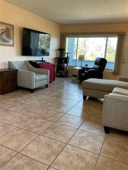 Picture of 4300 58Th Street N Unit 2000, Kenneth City, FL 33709