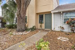 Picture of 4712 Stonepointe Place, Tampa, FL 33634