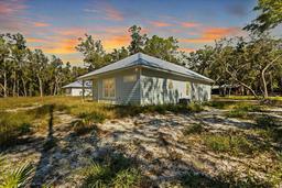 Picture of 16230 NW 80Th Ct, Fanning Springs, FL 32693