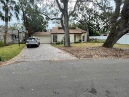 Picture of 4822 W San Miguel Street, Tampa, FL 33629