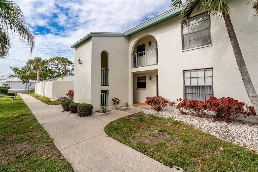 Picture of 1730 Manasota Beach Road Unit 217, Englewood, FL 34223