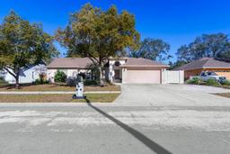 Picture of 10215 Evening Trail Drive, Riverview, FL 33569