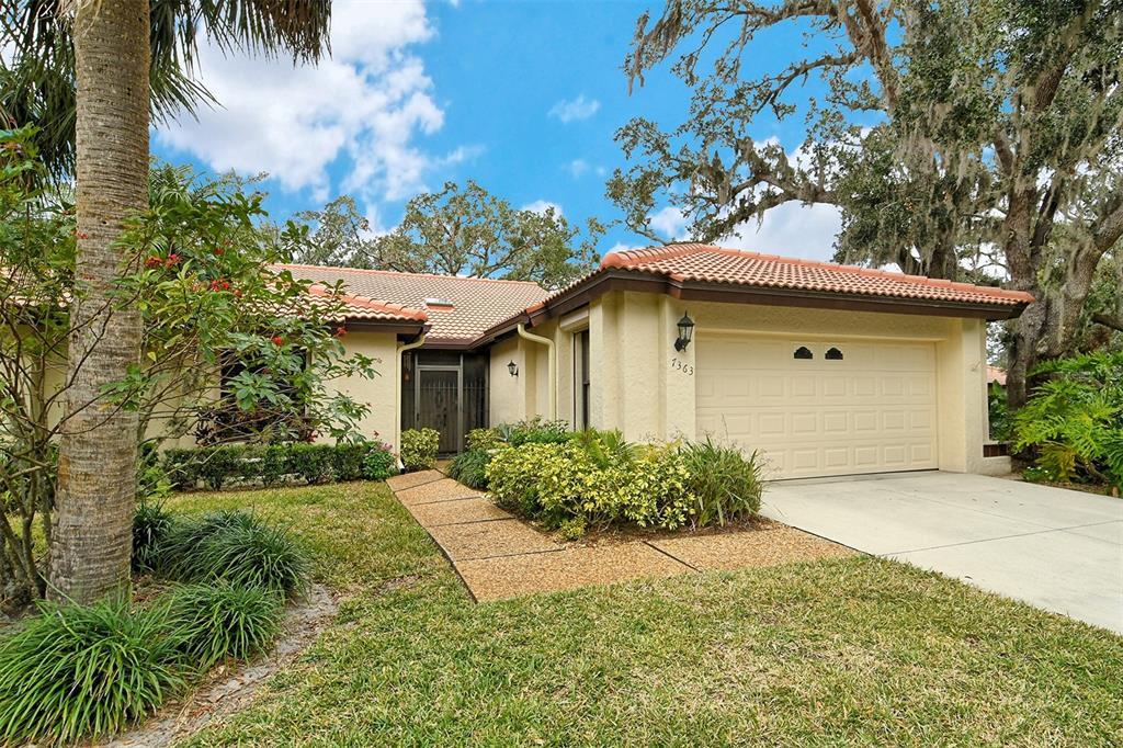 Picture of 7363 Silver Fern Boulevard Unit 80, Sarasota, FL 34241