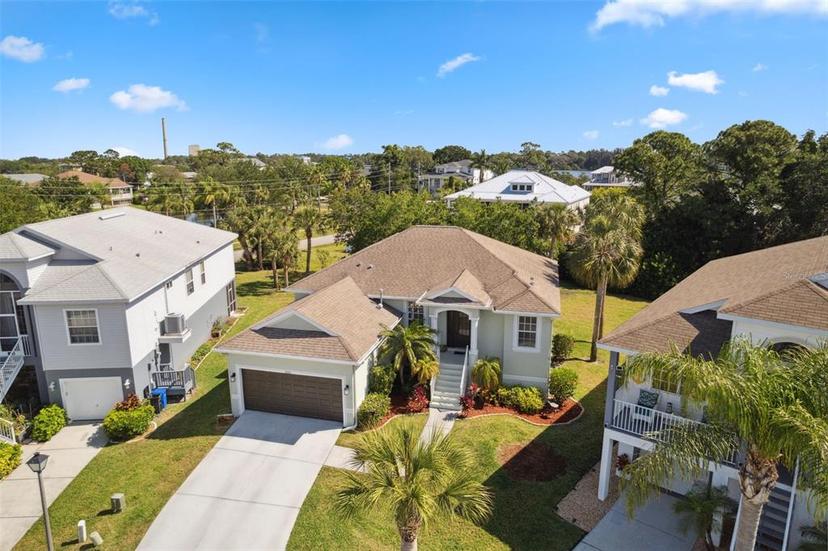 Picture of 1005 Mizzen Court, Tarpon Springs FL 34689