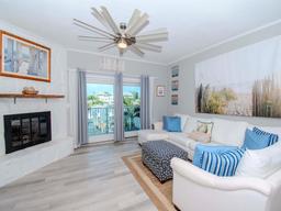 Picture of 12482 Capri Circle N Unit 4, Treasure Island, FL 33706