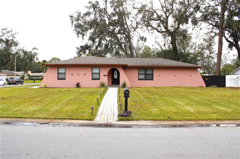 Picture of 2307 W Sugar Creek Drive, Lakeland FL 33811