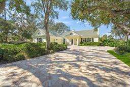 Picture of 227 Saint James Park, Osprey, FL 34229