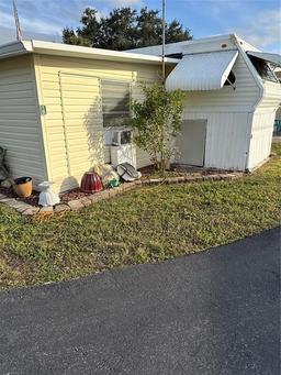 Picture of 1339 Old Lakeport Lot # 1 Road Unit 1B, Moore Haven, FL 33471