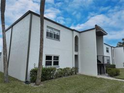 Picture of 7701 Starkey Road Unit 710, Seminole, FL 33777