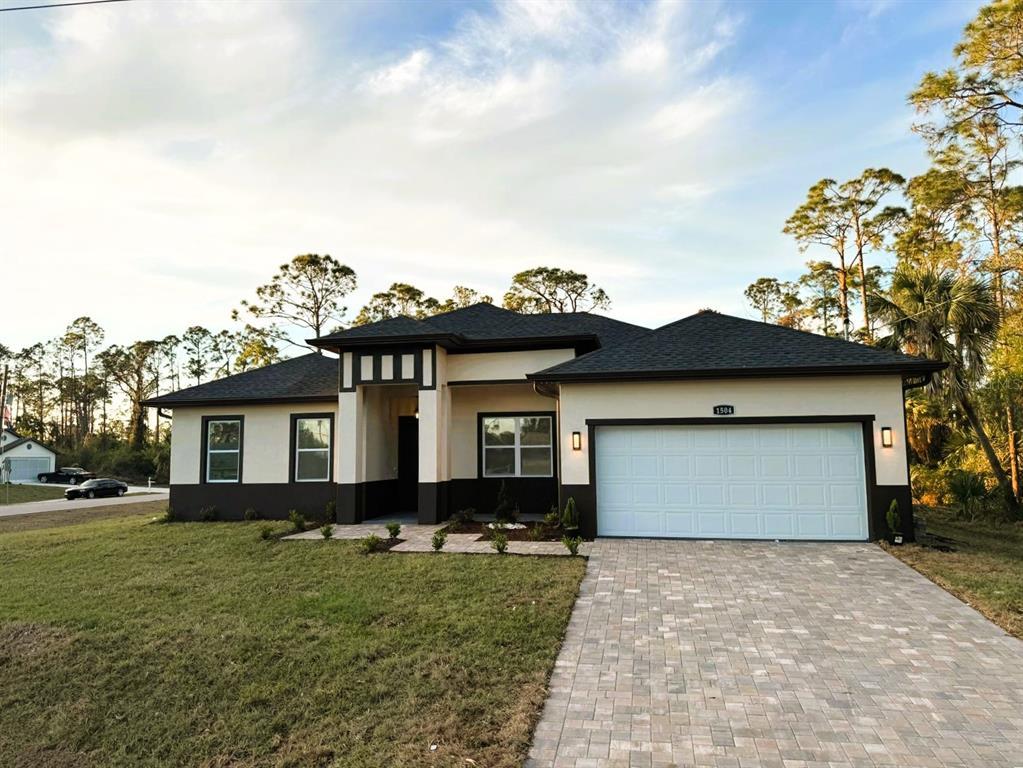 Picture of 1504 Kohlenberg Avenue, North Port, FL 34288