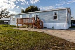 Picture of 1126 Lakewood Circle W, Lakeland, FL 33801