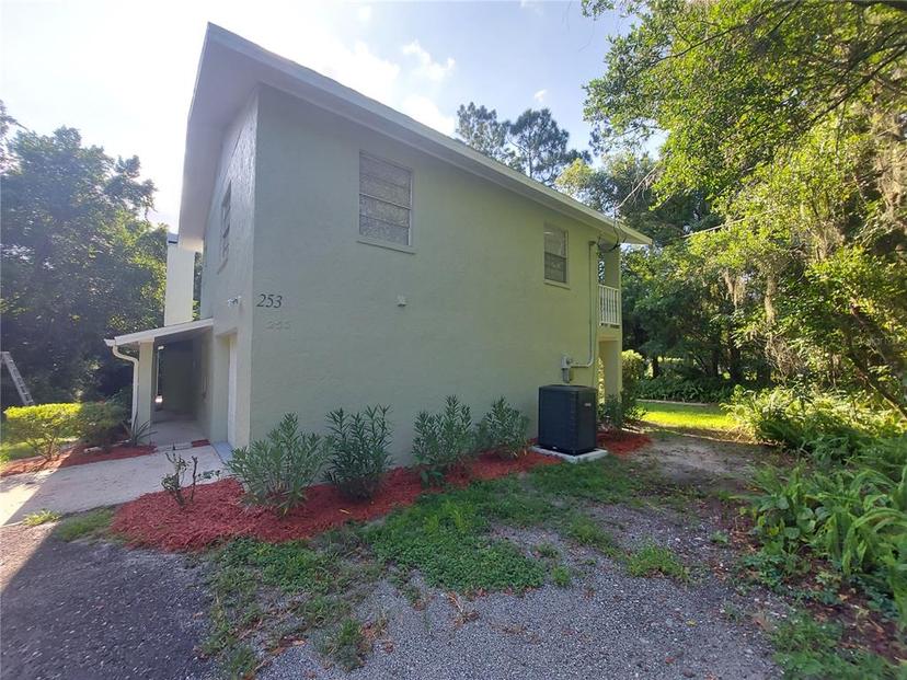 Picture of 253 N Blue Lake Avenue, Deland FL 32724