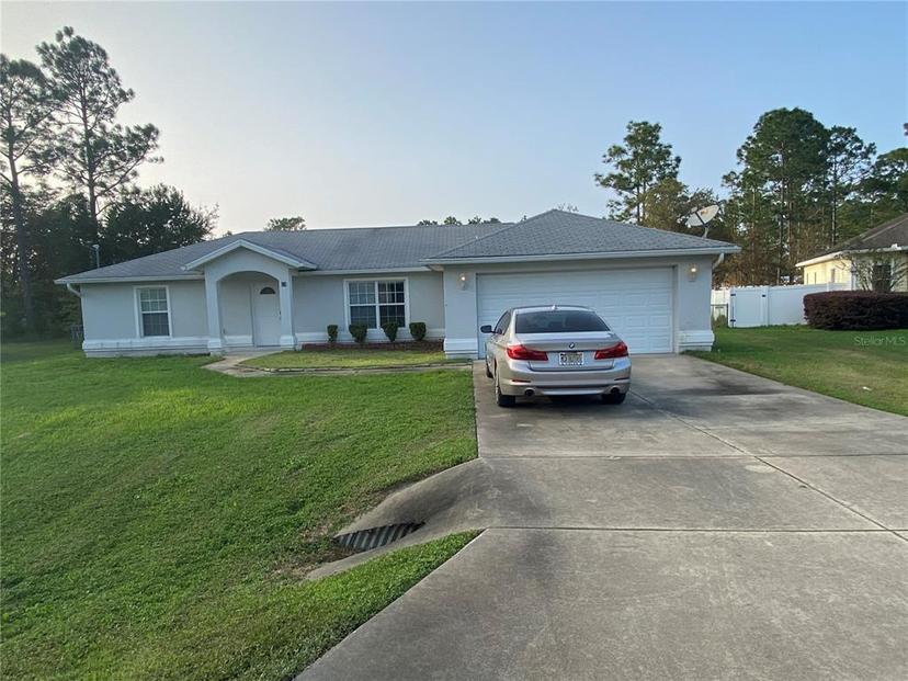 Picture of 13 SE Hemlock Way, Ocala FL 34472