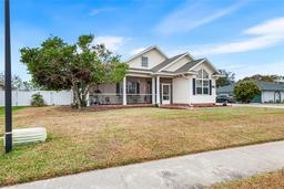 Picture of 587 Hunters Run Boulevard, Lakeland, FL 33809