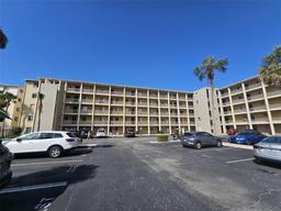 Picture of 3682 Lake Bayshore Drive Unit K402, Bradenton, FL 34205