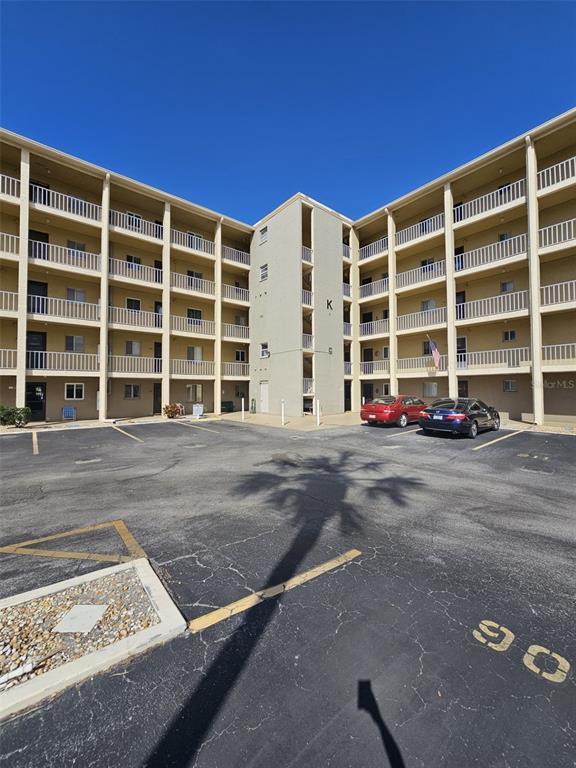 Picture of 3682 Lake Bayshore Drive Unit K402, Bradenton FL 34205