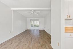 Picture of 1853 Restful Drive Unit L2, Bradenton, FL 34207