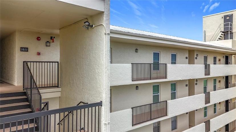 Picture of 225 Country Club Drive Unit 1611, Largo FL 33771