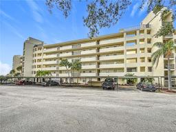 Picture of 225 Country Club Drive Unit 1611, Largo, FL 33771