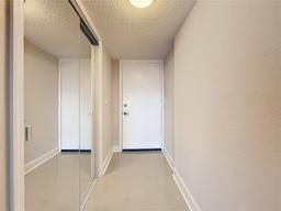 Picture of 225 Country Club Drive Unit 1611, Largo, FL 33771