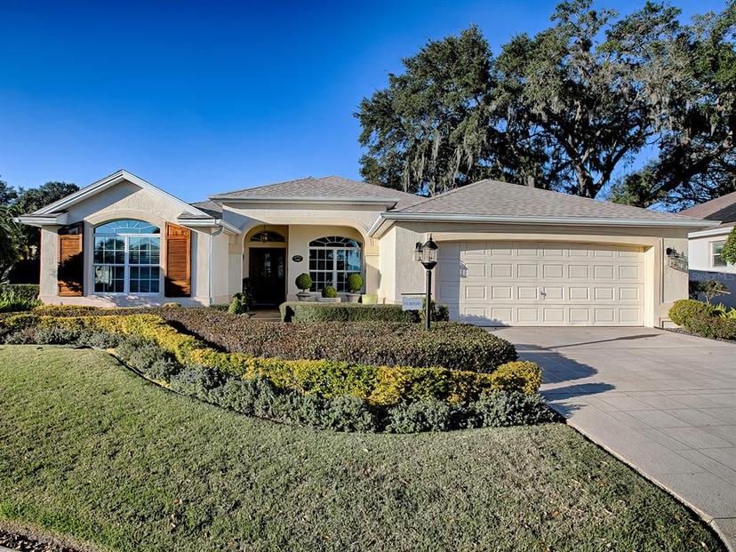 Picture of 581 Society Hill Circle, The Villages FL 32162