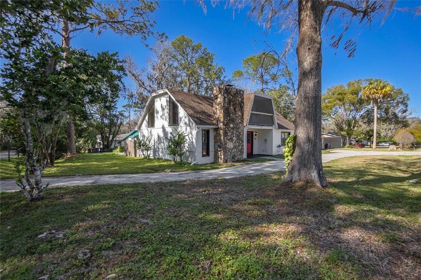 Picture of 705 Whiteway Drive, Brooksville FL 34601