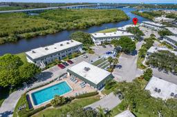 Picture of 2800 Indian River Boulevard Unit 1C, Vero Beach, FL 32960