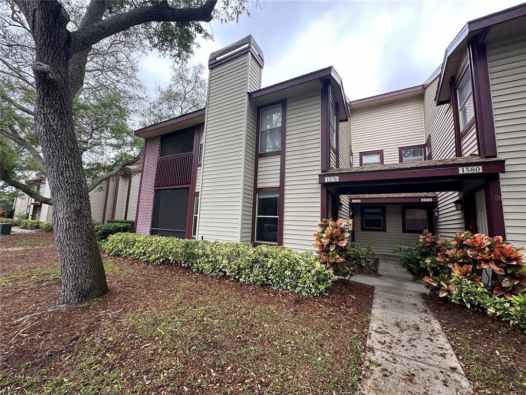 Picture of 1568 Nantucket Court Unit 1302, Palm Harbor, FL 34683