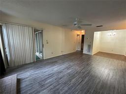 Picture of 1568 Nantucket Court Unit 1302, Palm Harbor, FL 34683